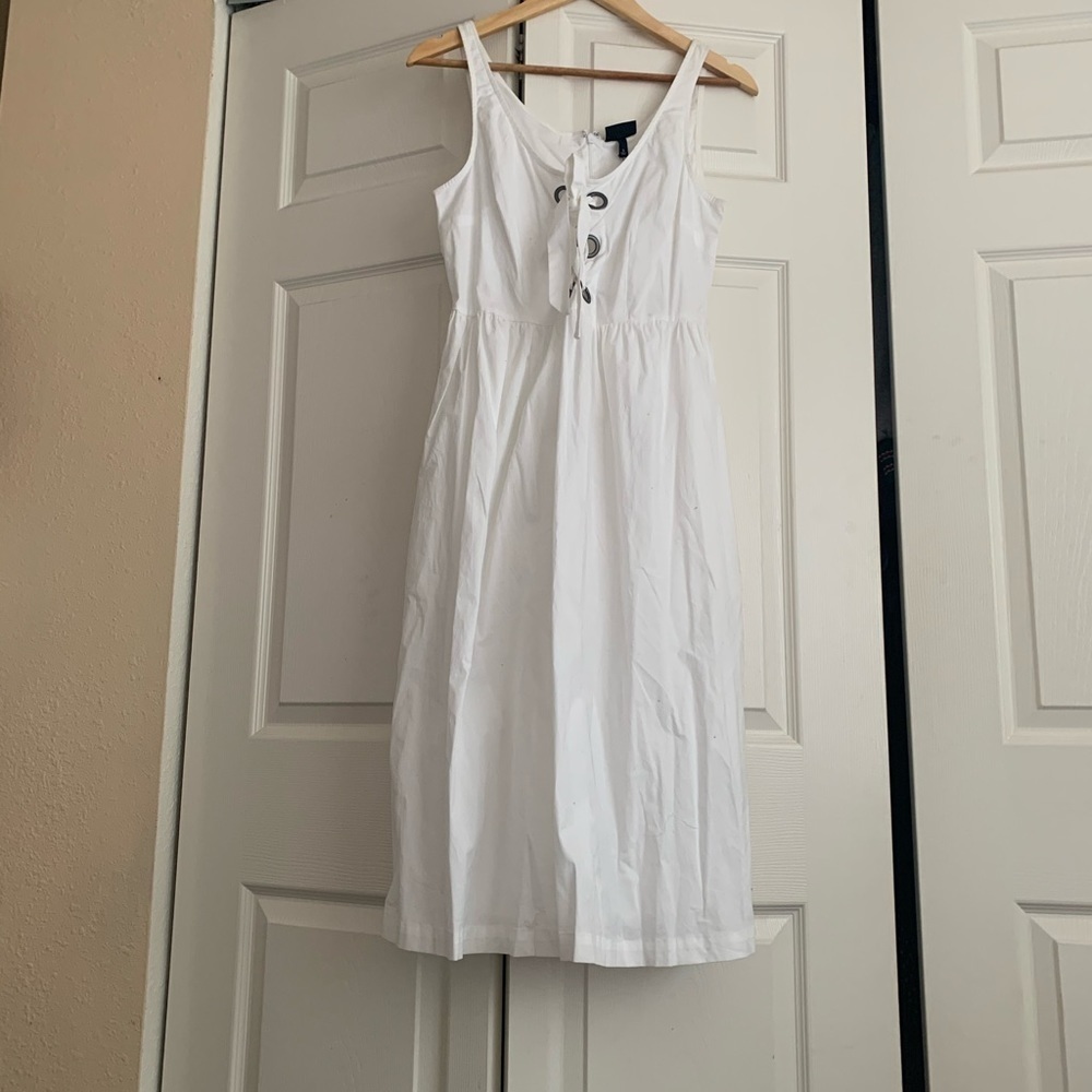 Who what wear NWT white lace up dress